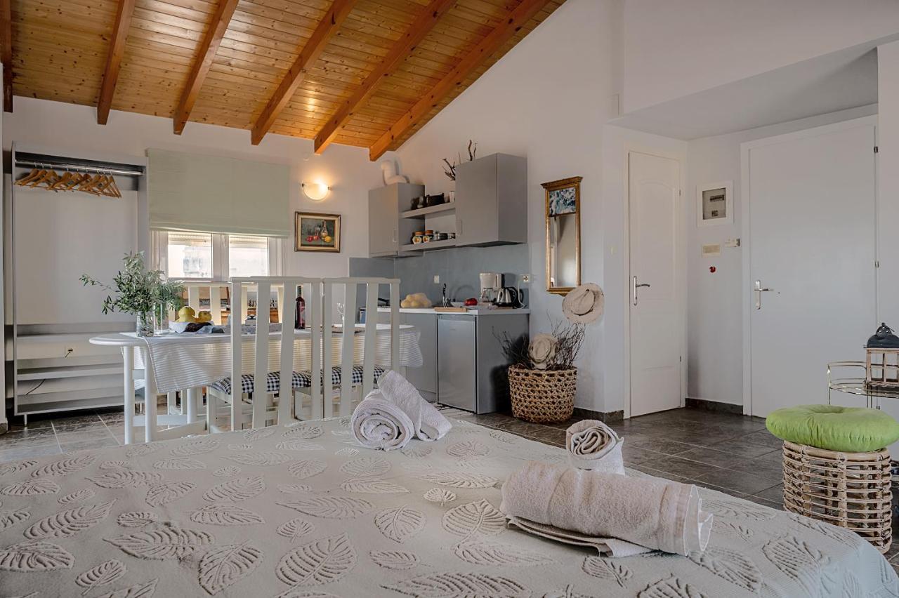 Apartmán Apostolos Loft - Cozy Loft In The Center Of *